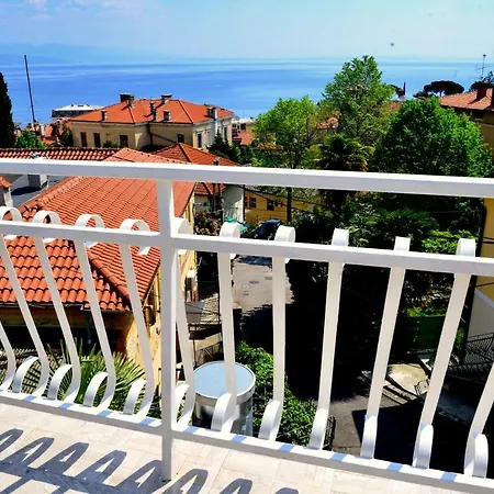 Bonbon Apartment Opatija